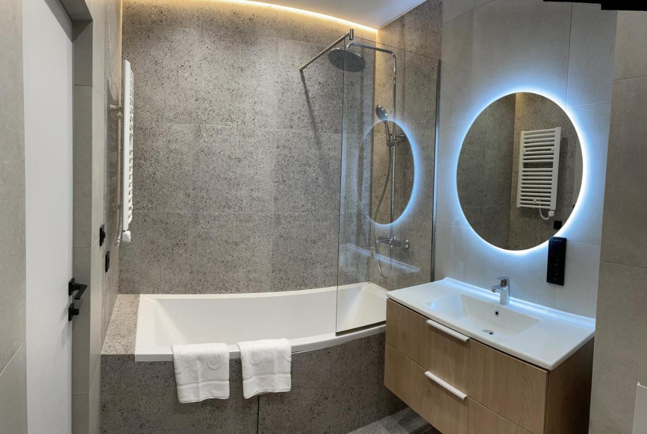 Cities Gallery Apartments Liov Exterior foto