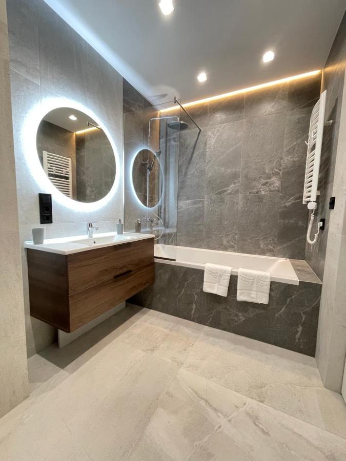 Cities Gallery Apartments Liov Exterior foto